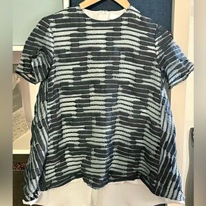 Co Essentials A frame textured lined high low Short Sleeve Top